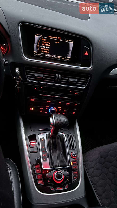 Внедорожник / Кроссовер Audi Q5 2013 в Каменец-Подольском