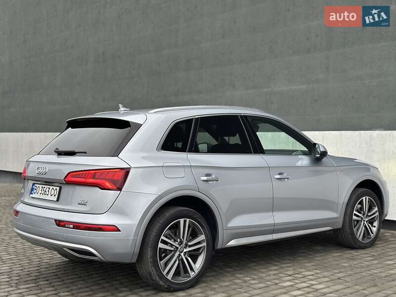 Внедорожник / Кроссовер Audi Q5 2016 в Тернополе