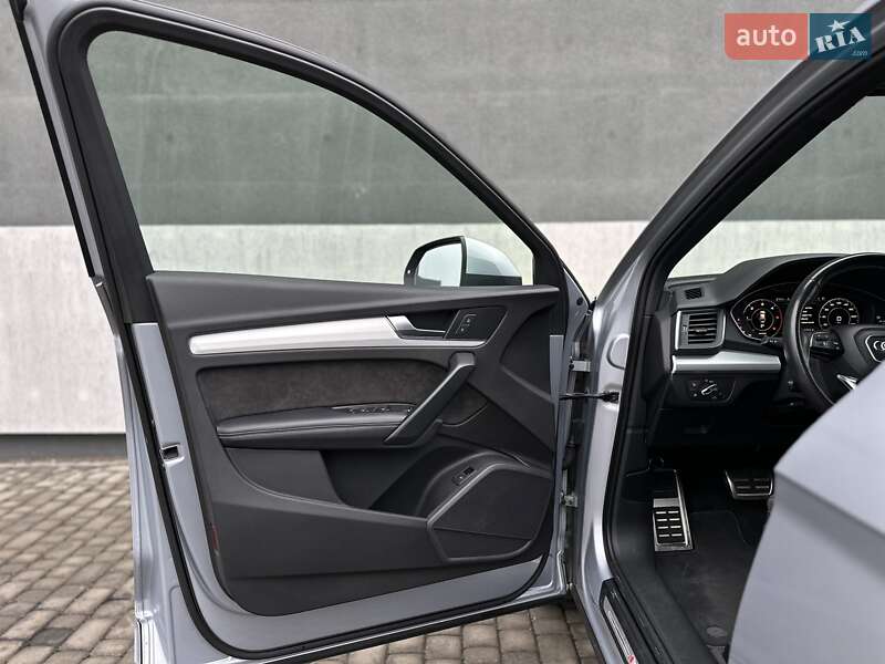 Внедорожник / Кроссовер Audi Q5 2016 в Тернополе