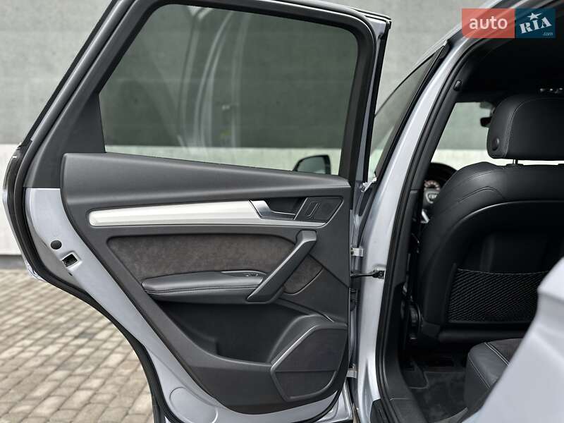 Внедорожник / Кроссовер Audi Q5 2016 в Тернополе