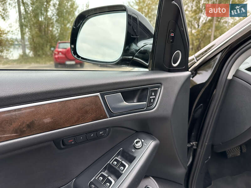 Внедорожник / Кроссовер Audi Q5 2015 в Киеве