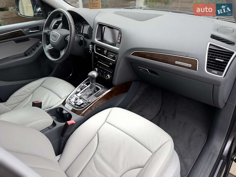 Внедорожник / Кроссовер Audi Q5 2016 в Стрые