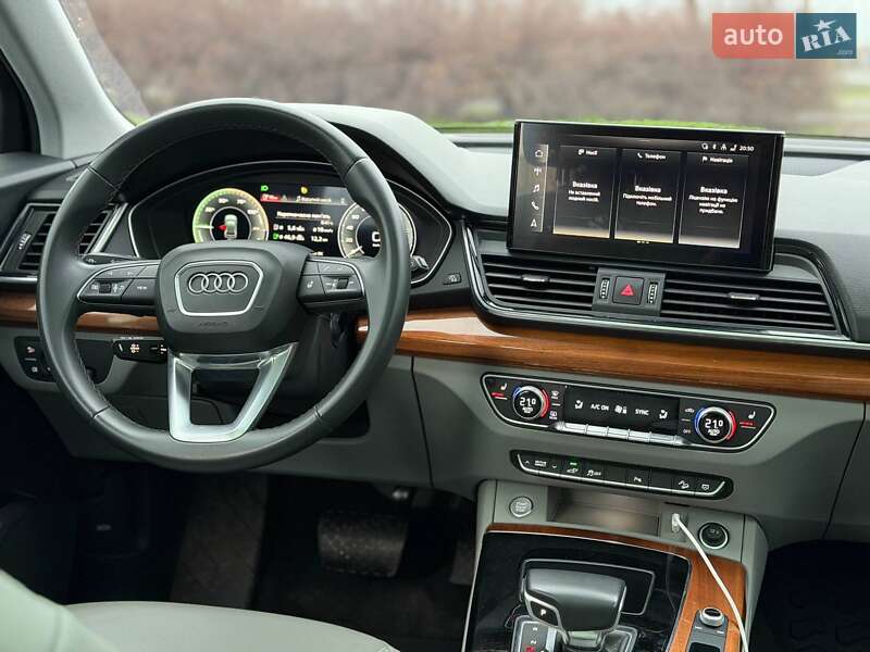 Внедорожник / Кроссовер Audi Q5 2021 в Кривом Роге