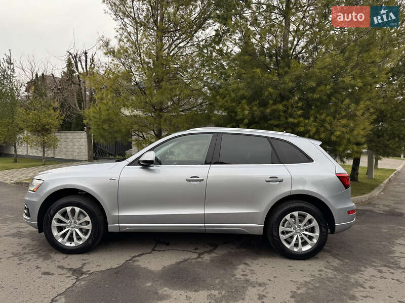 Внедорожник / Кроссовер Audi Q5 2016 в Ровно