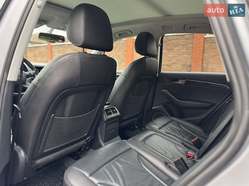 Внедорожник / Кроссовер Audi Q5 2016 в Ровно