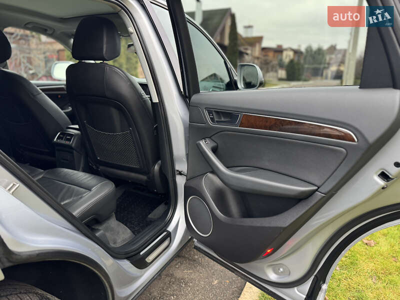 Внедорожник / Кроссовер Audi Q5 2016 в Ровно