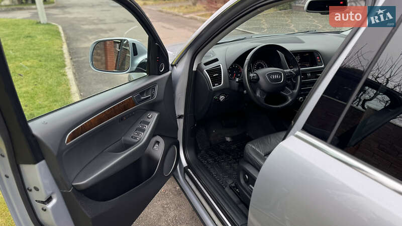 Внедорожник / Кроссовер Audi Q5 2016 в Ровно