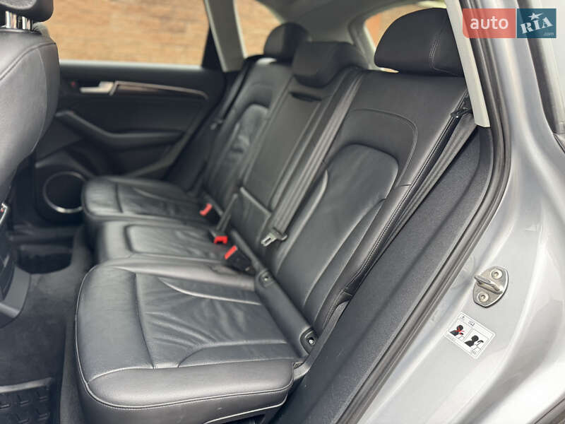 Внедорожник / Кроссовер Audi Q5 2016 в Ровно