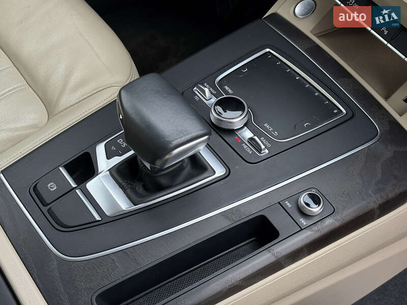 Позашляховик / Кросовер Audi Q5 2018 в Самборі