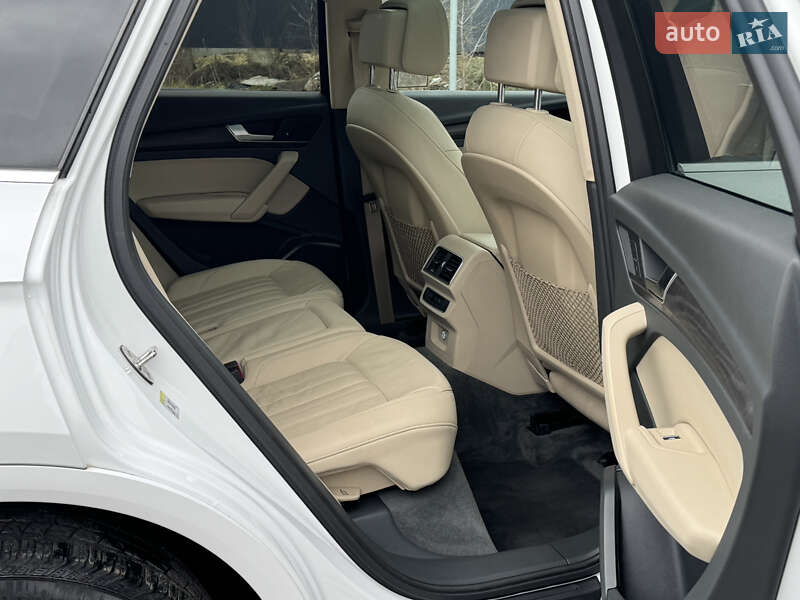 Позашляховик / Кросовер Audi Q5 2018 в Самборі