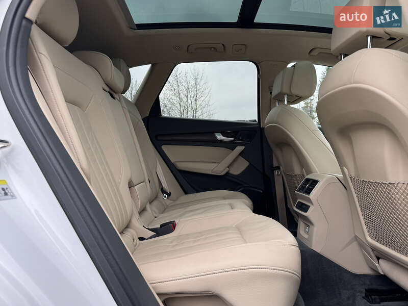 Позашляховик / Кросовер Audi Q5 2018 в Самборі