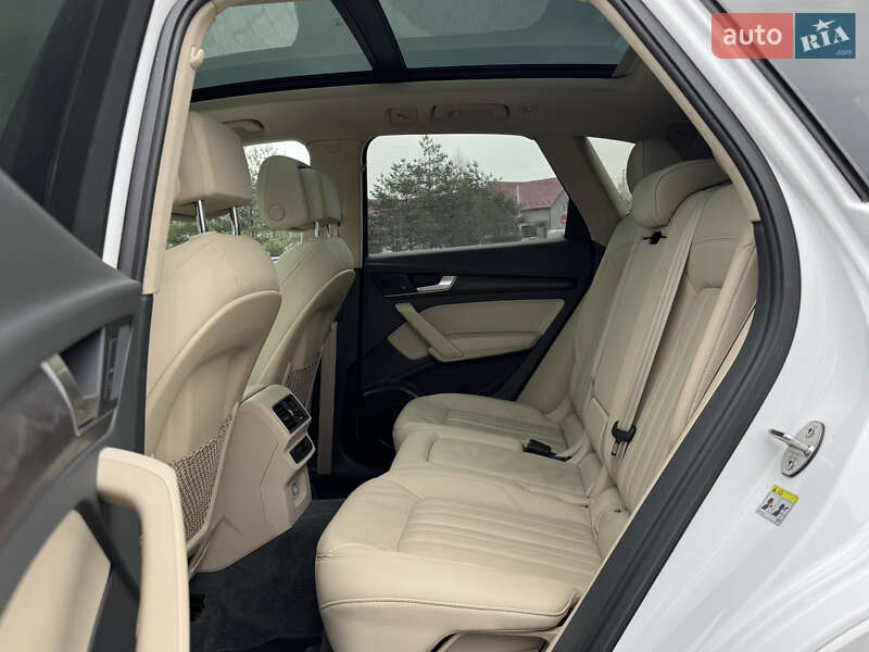 Позашляховик / Кросовер Audi Q5 2018 в Самборі