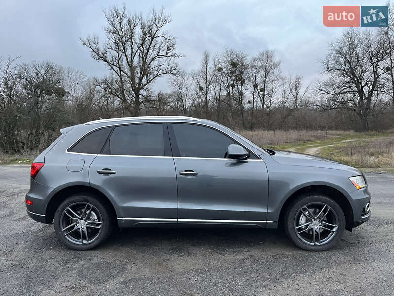 Внедорожник / Кроссовер Audi Q5 2015 в Полтаве