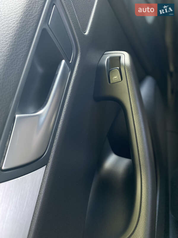 Внедорожник / Кроссовер Audi Q5 2010 в Каменец-Подольском