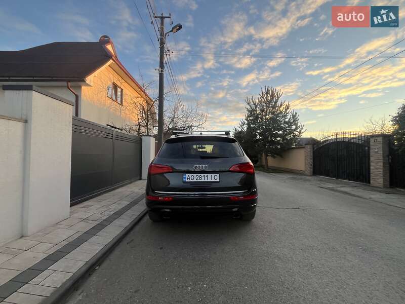 Позашляховик / Кросовер Audi Q5 2015 в Виноградові
