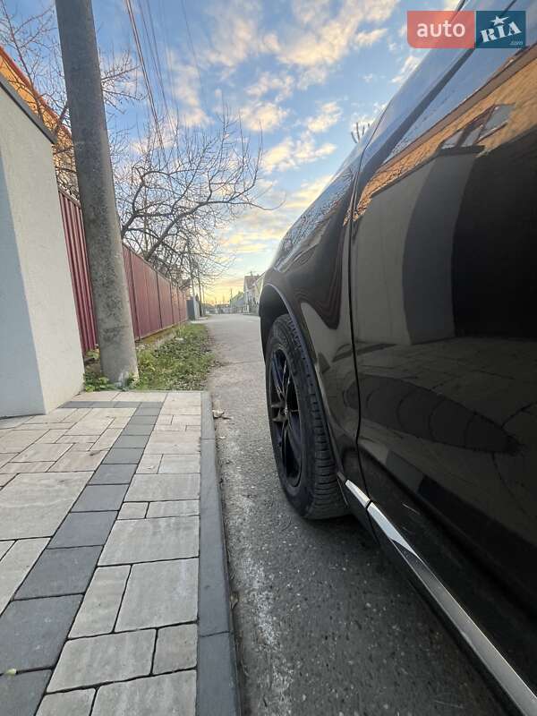 Позашляховик / Кросовер Audi Q5 2015 в Виноградові