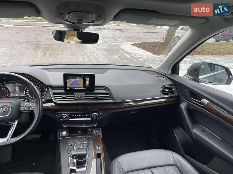 Позашляховик / Кросовер Audi Q5 2020 в Рівному