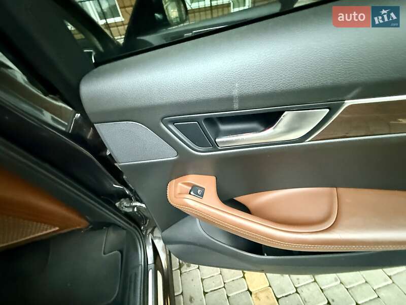 Внедорожник / Кроссовер Audi Q5 2009 в Одессе