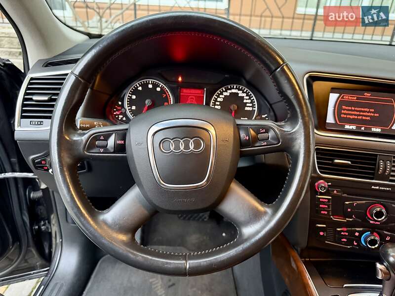 Внедорожник / Кроссовер Audi Q5 2009 в Одессе