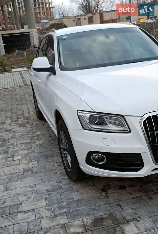 Позашляховик / Кросовер Audi Q5 2013 в Ужгороді