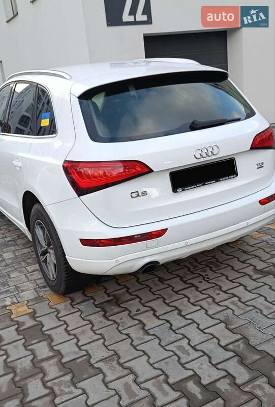 Позашляховик / Кросовер Audi Q5 2013 в Ужгороді