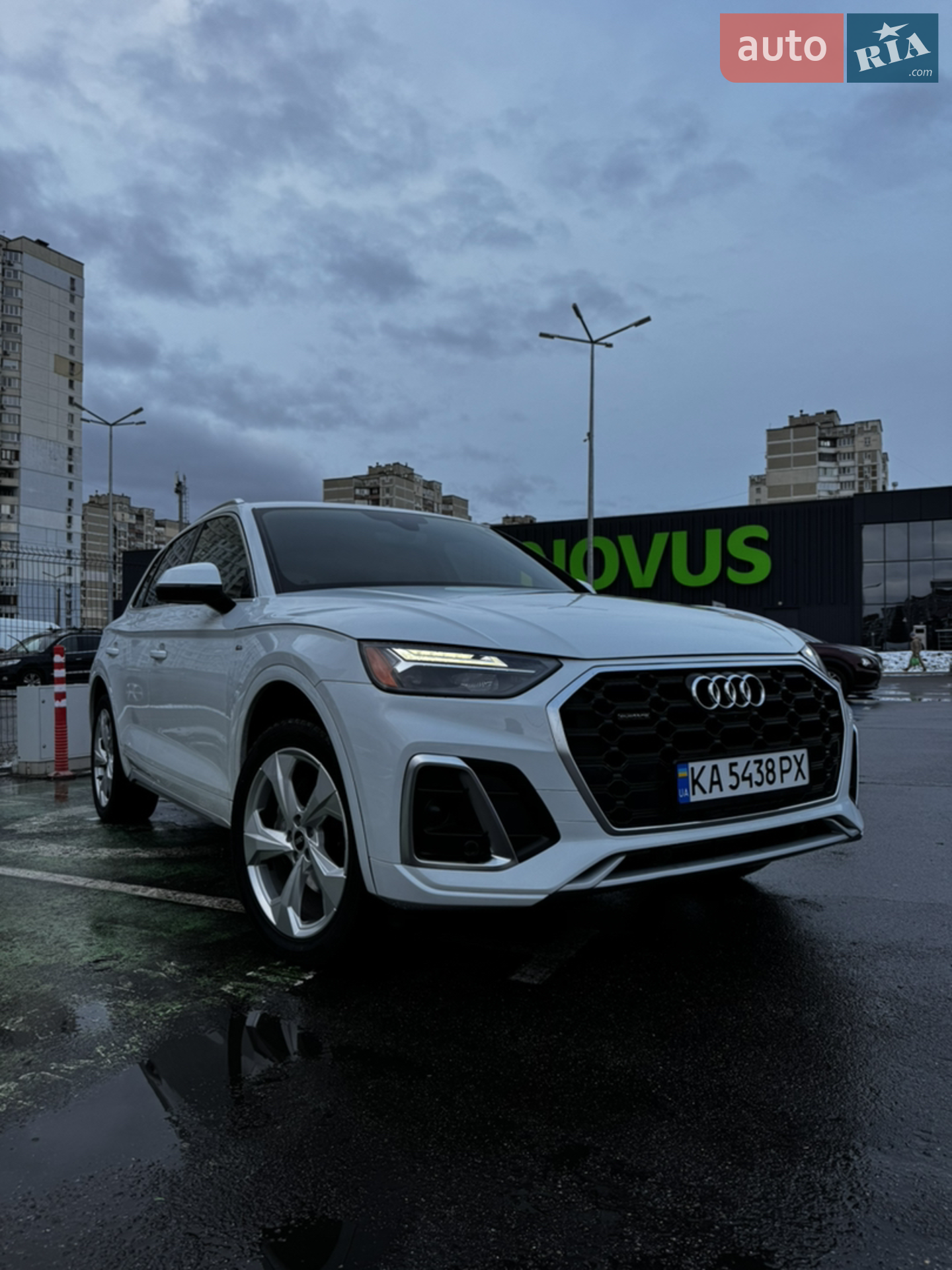 Audi Q5 2021 VIN WA1EAAFY7N2049045 фото оголошення 4 з 81