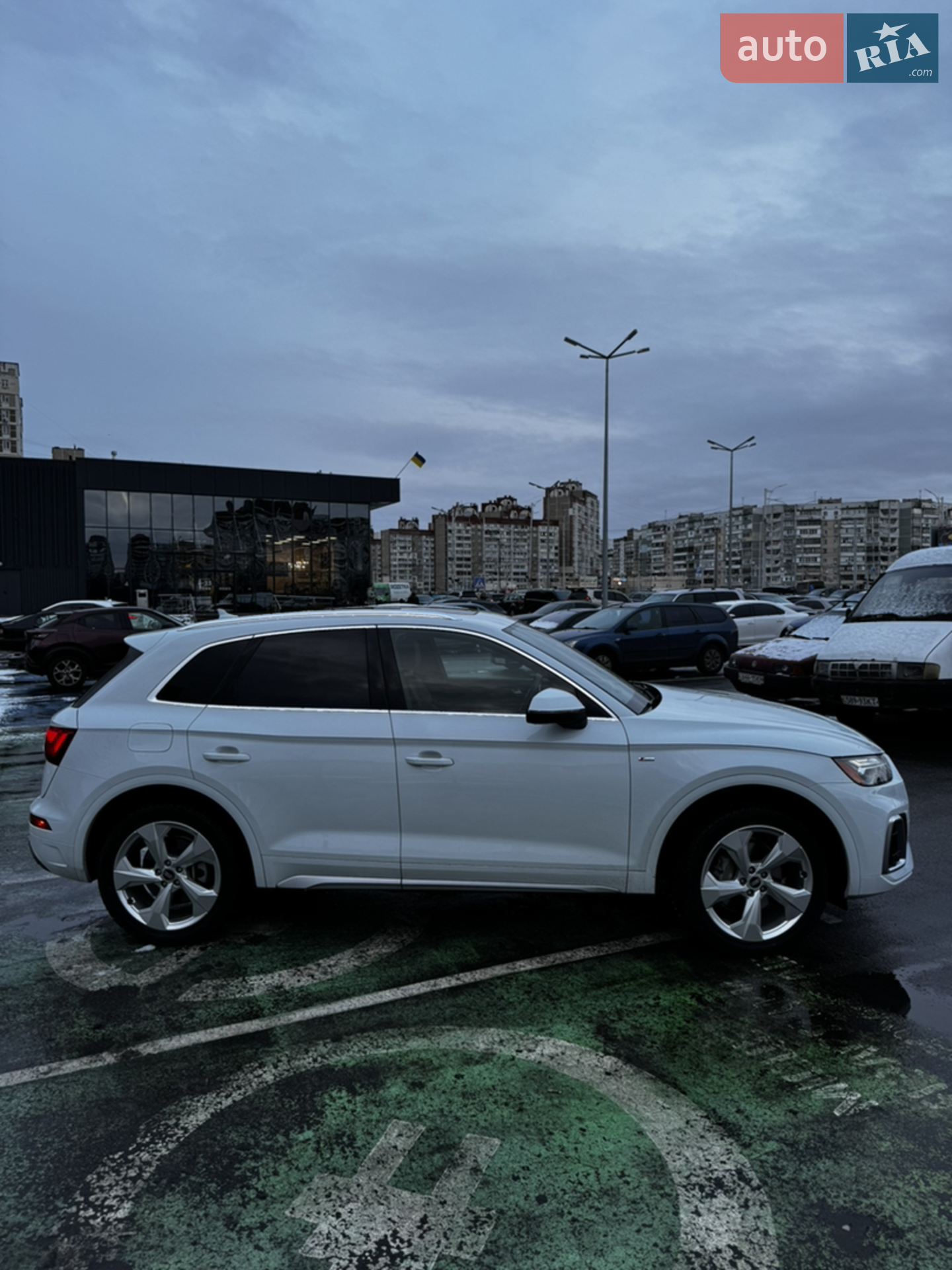 Audi Q5 2021 VIN WA1EAAFY7N2049045 фото оголошення 7 з 81