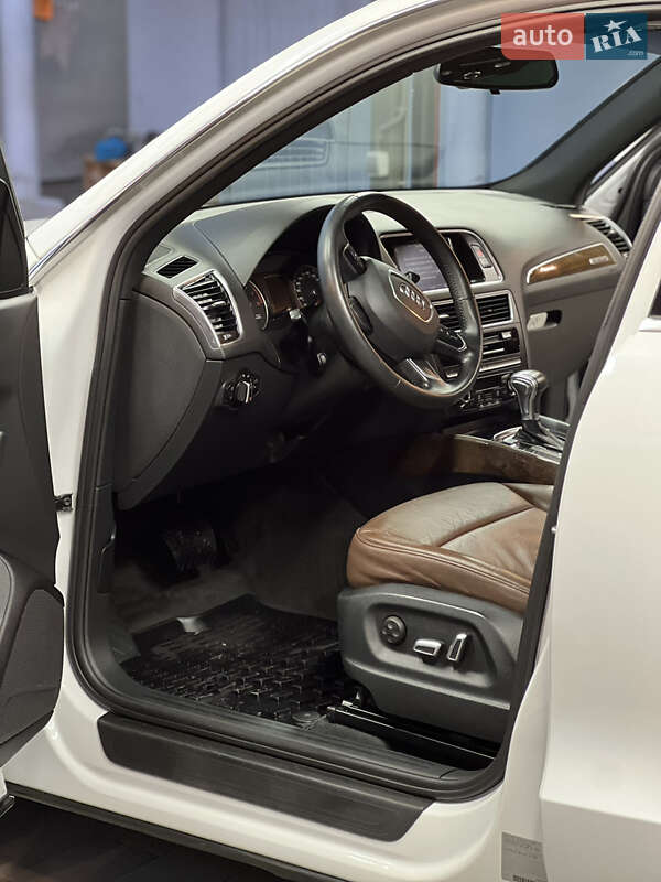 Позашляховик / Кросовер Audi Q5 2016 в Львові