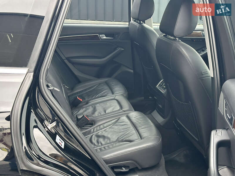 Внедорожник / Кроссовер Audi Q5 2015 в Виноградове