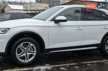 Позашляховик / Кросовер Audi Q5 2017 в Луцьку