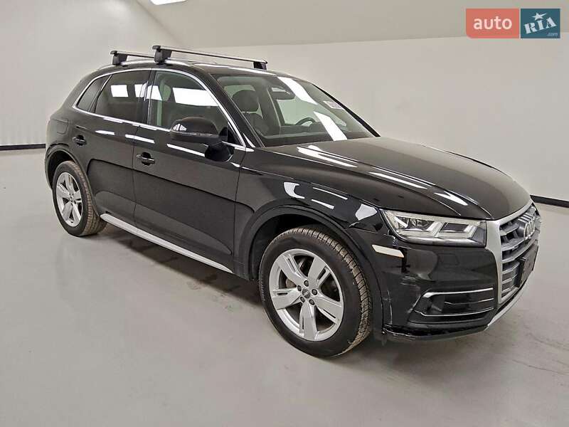 Внедорожник / Кроссовер Audi Q5 2019 в Днепре