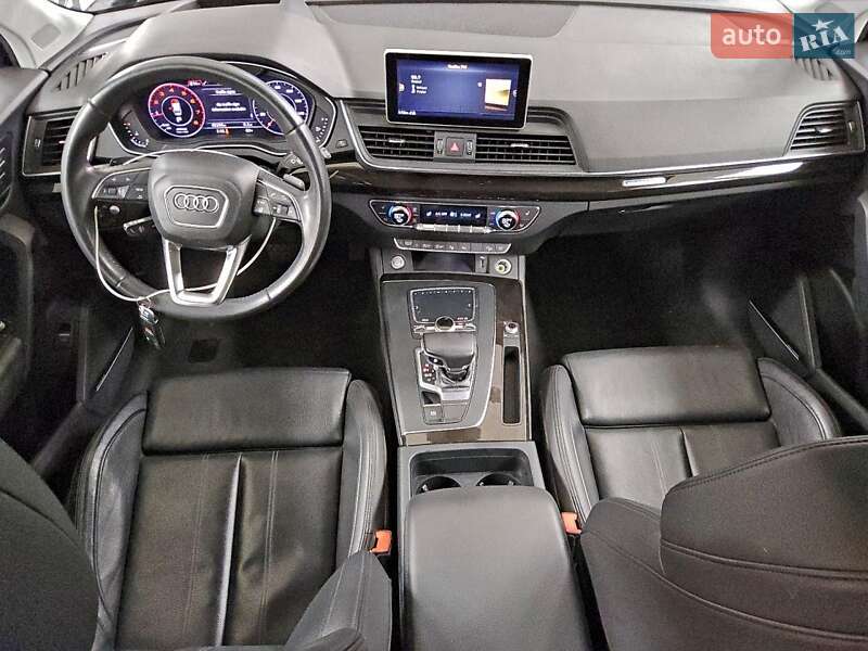 Внедорожник / Кроссовер Audi Q5 2019 в Днепре