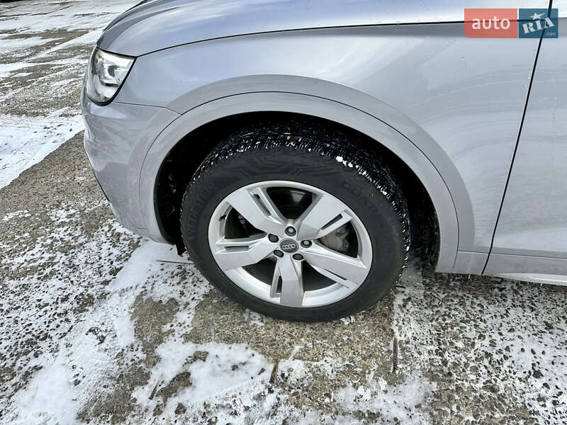 Позашляховик / Кросовер Audi Q5 2018 в Володимирі