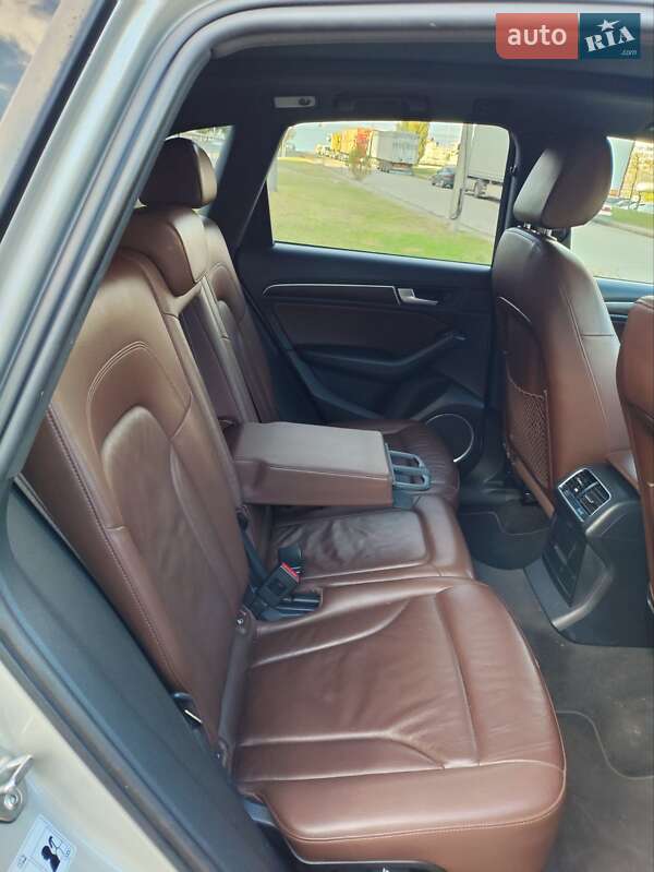 Позашляховик / Кросовер Audi Q5 2016 в Києві фото 15 Позашляховик / Кросовер Audi Q5 2016 в Києві