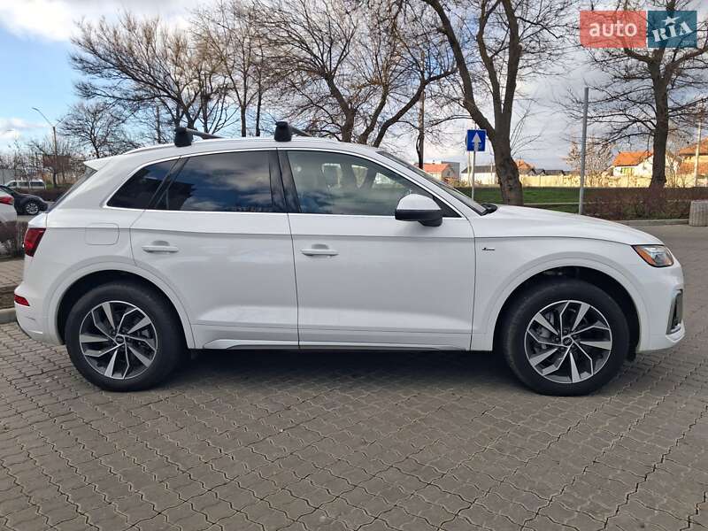 Внедорожник / Кроссовер Audi Q5 2022 в Одессе