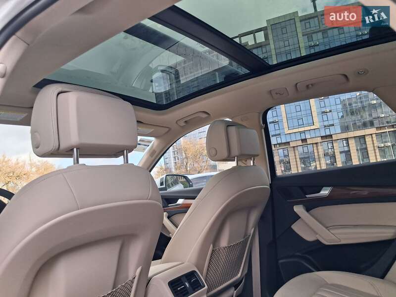 Внедорожник / Кроссовер Audi Q5 2022 в Одессе