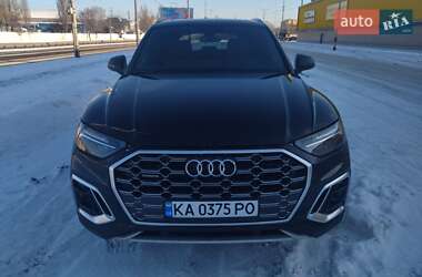Позашляховик / Кросовер Audi Q5 2020 в Києві