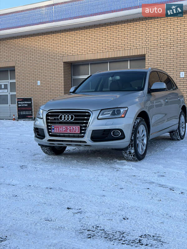 Внедорожник / Кроссовер Audi Q5 2015 в Луцке