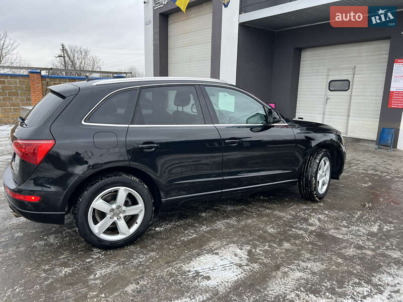 Внедорожник / Кроссовер Audi Q5 2011 в Владимире