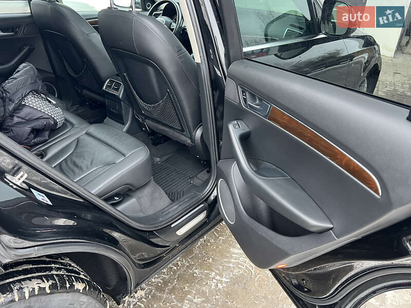 Внедорожник / Кроссовер Audi Q5 2011 в Владимире