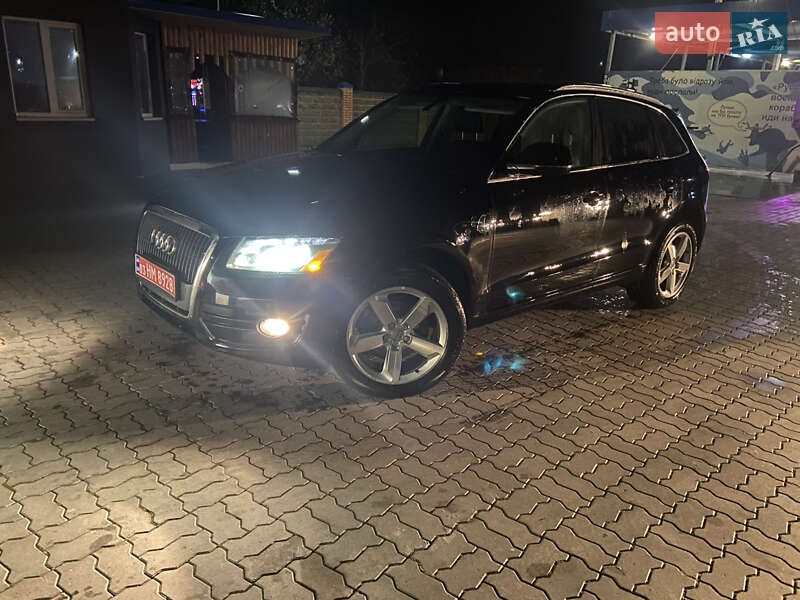Внедорожник / Кроссовер Audi Q5 2011 в Владимире