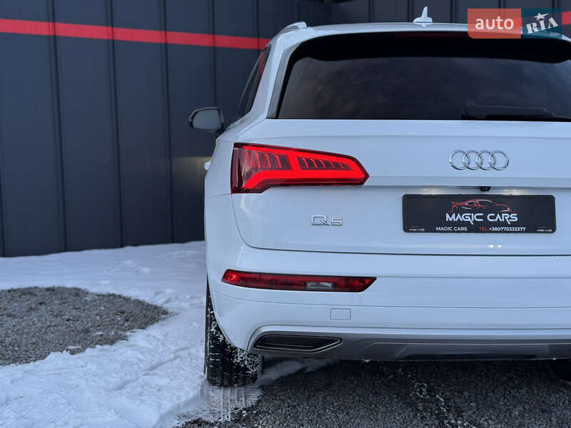 Внедорожник / Кроссовер Audi Q5 2017 в Луцке