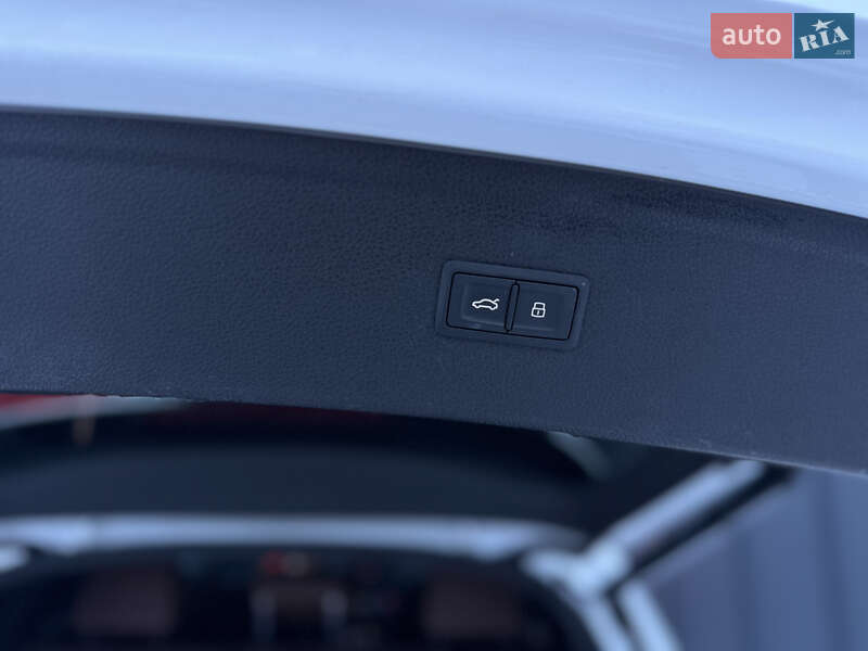 Внедорожник / Кроссовер Audi Q5 2017 в Луцке