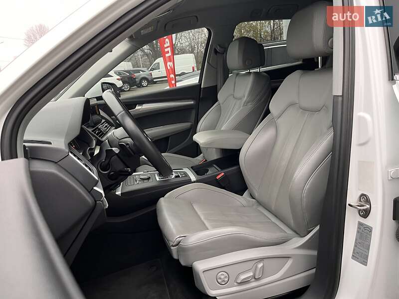 Внедорожник / Кроссовер Audi Q5 2017 в Житомире