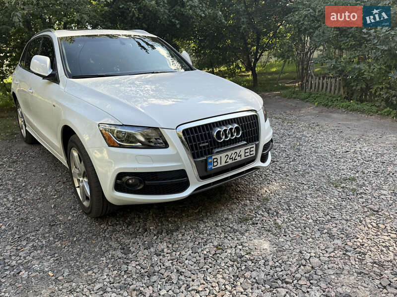 Позашляховик / Кросовер Audi Q5 2011 в Полтаві