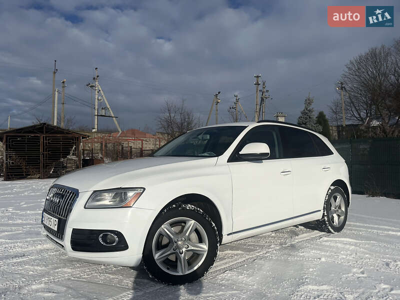 Внедорожник / Кроссовер Audi Q5 2015 в Ровно