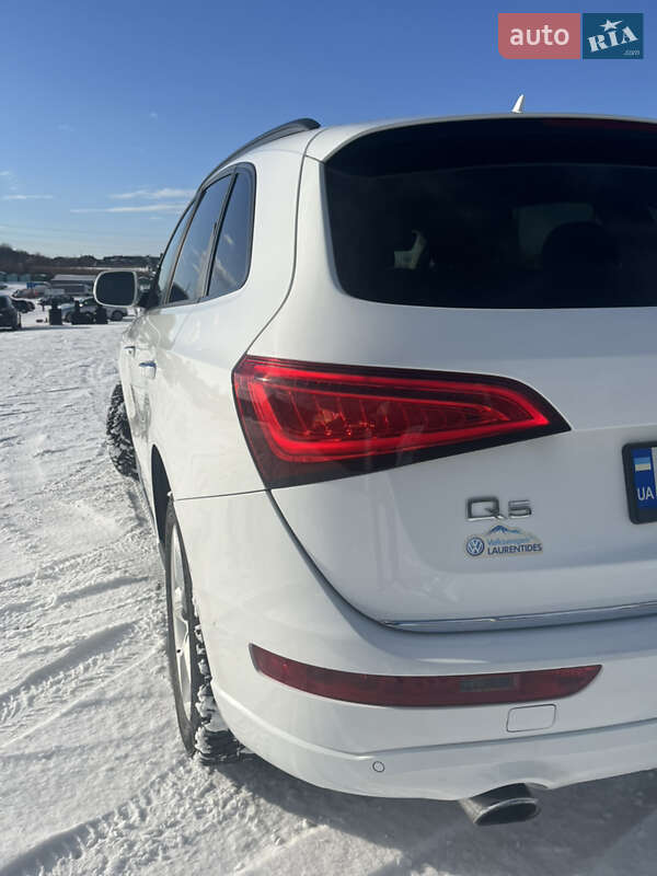 Внедорожник / Кроссовер Audi Q5 2015 в Ровно