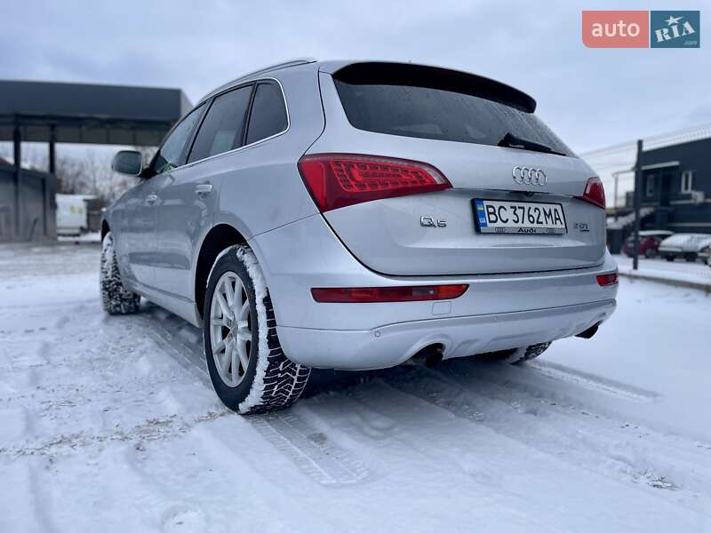 Позашляховик / Кросовер Audi Q5 2011 в Львові