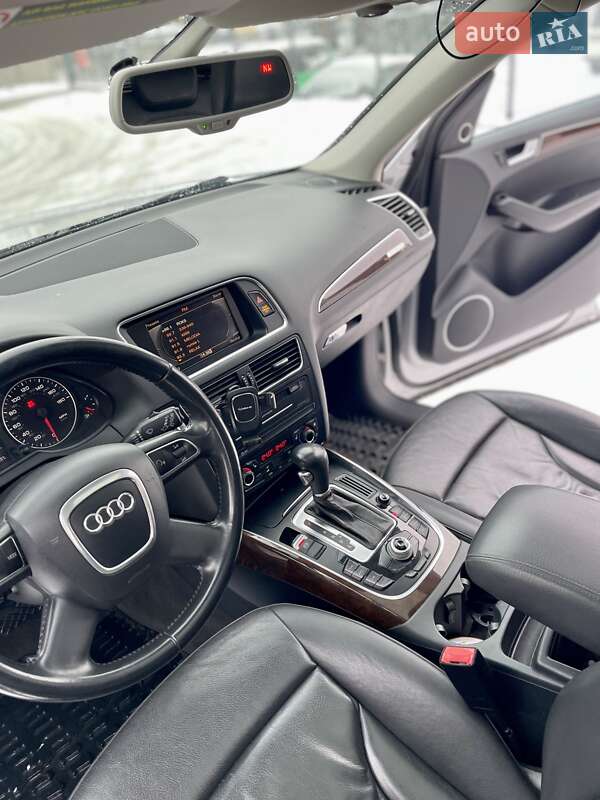Позашляховик / Кросовер Audi Q5 2011 в Львові