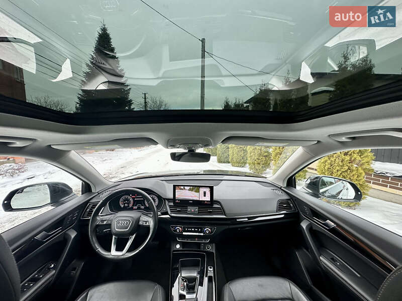 Внедорожник / Кроссовер Audi Q5 2021 в Киеве